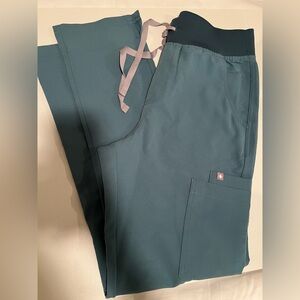 Figs women's Hydrogreen High Waisted Yola™ - Skinny Scrub Pants - S / Hydrogreen